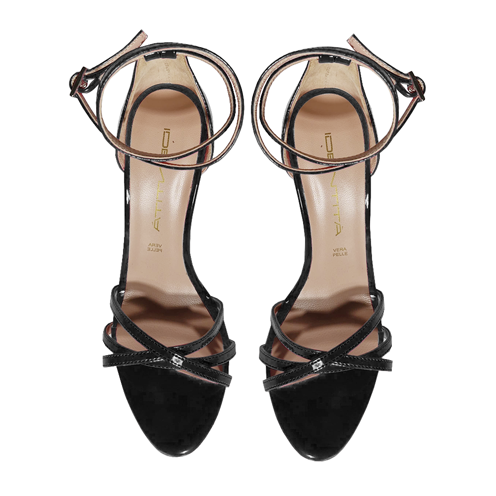 BLADE PATENT BLACK