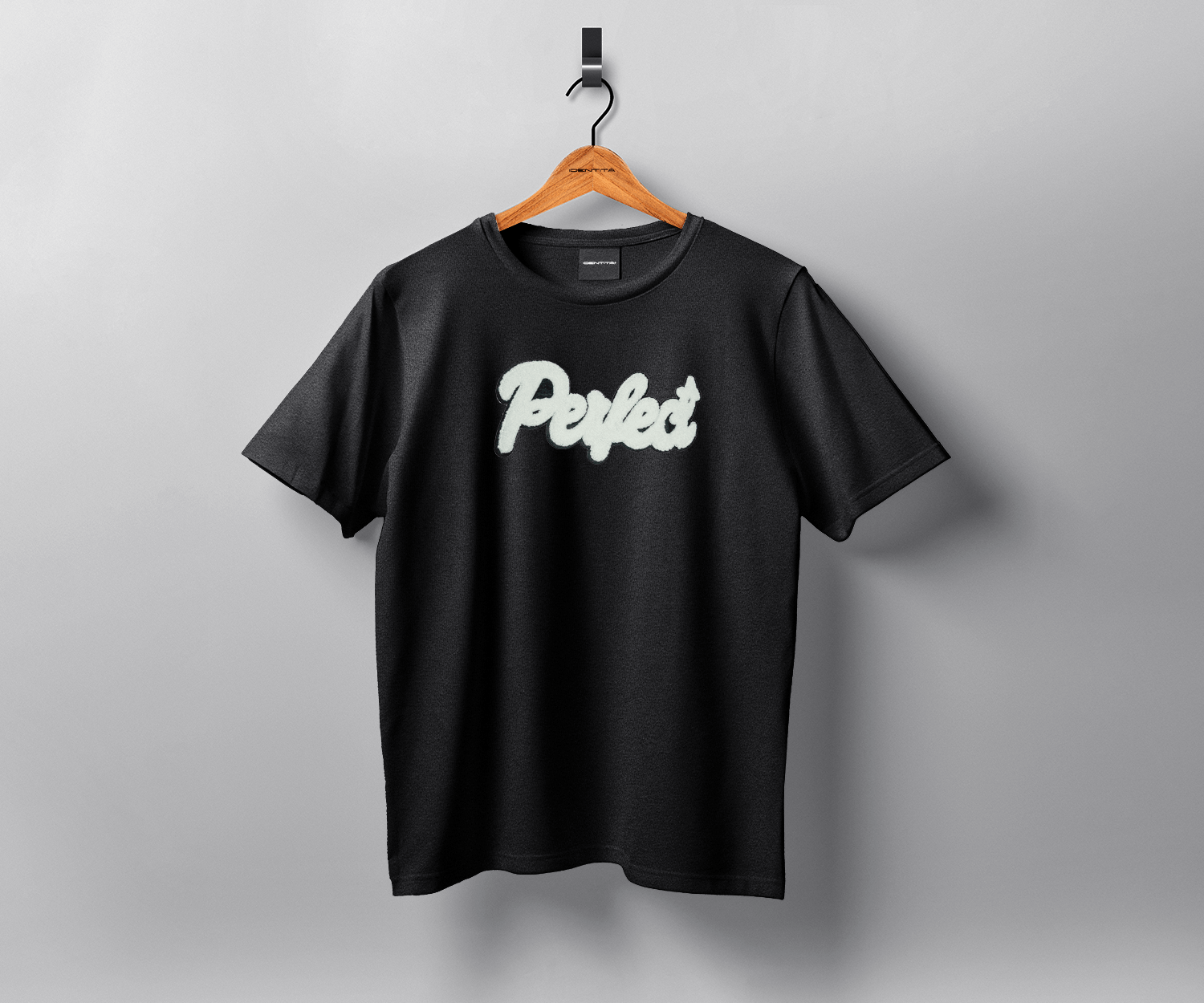 Identità T-Shirt Taglia unica T-shirt a maniche corte - PERFECT - NERO